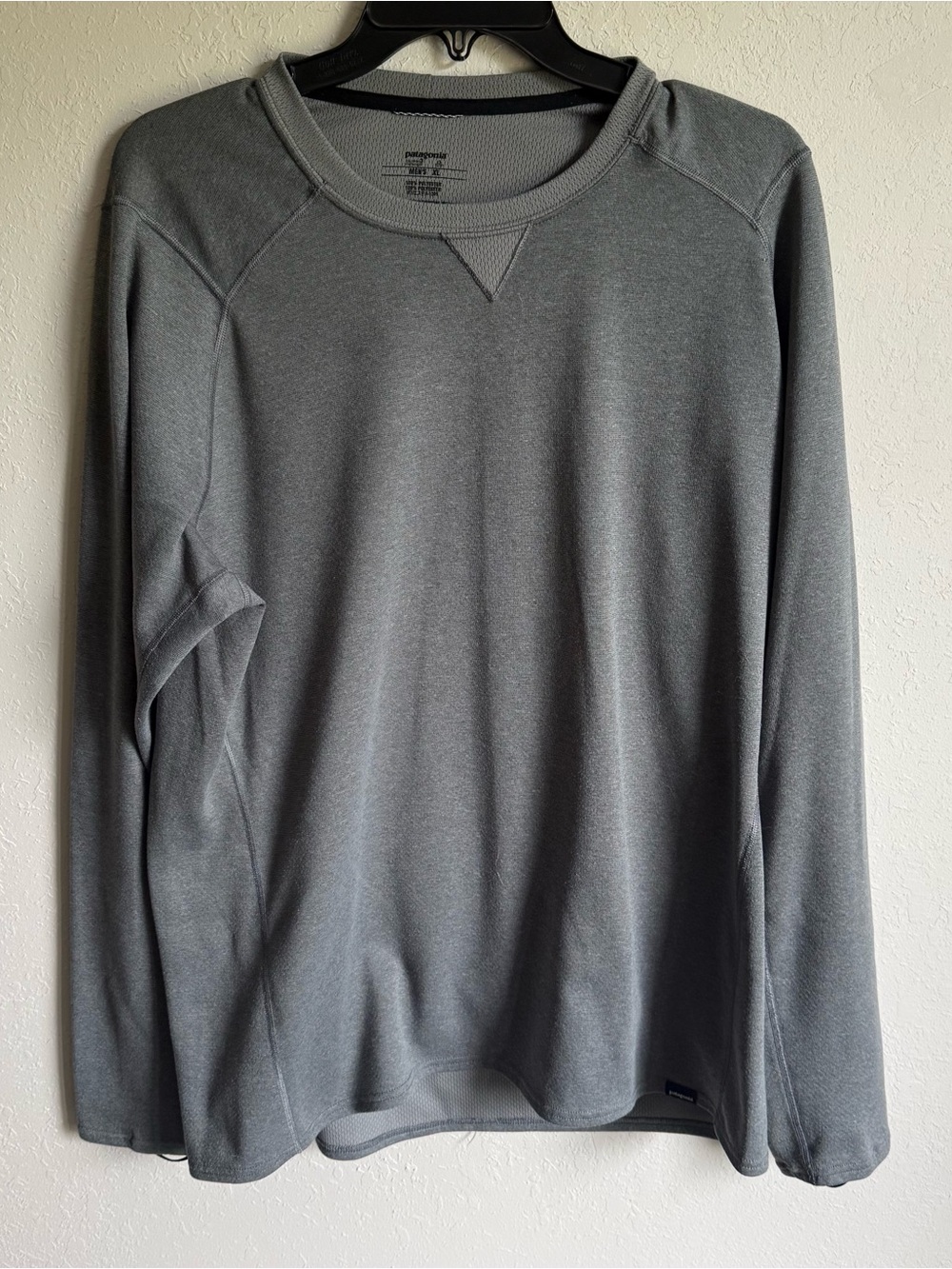 Men’s XL Gray Patagonia Lightweight Breathable Outdoor Hiking Gorpcore Shirt